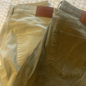 Two pair-Lucky Brand Men’s Brushed jeans.